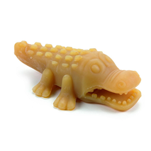 Beeztees igrača krokodil iz naravne gume - 11 x 9 x 3 cm