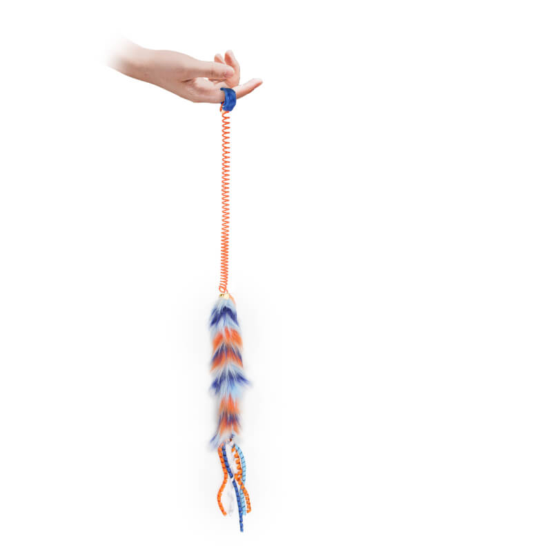 All For Paws Furry Ball igrača s pisanim perjem na vzmeti, oranžna - 65 cm (4)