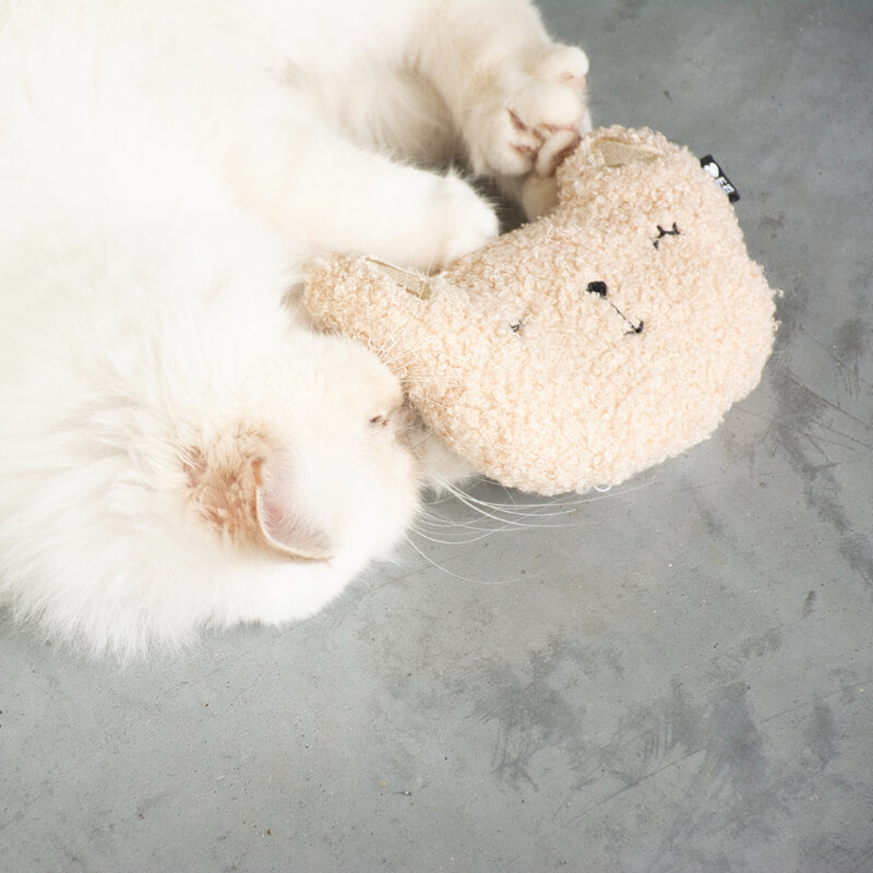 HappyCats plišasta igrača Zara z mešanico zelišč, bež - 14 x 4 x 11 cm (4)